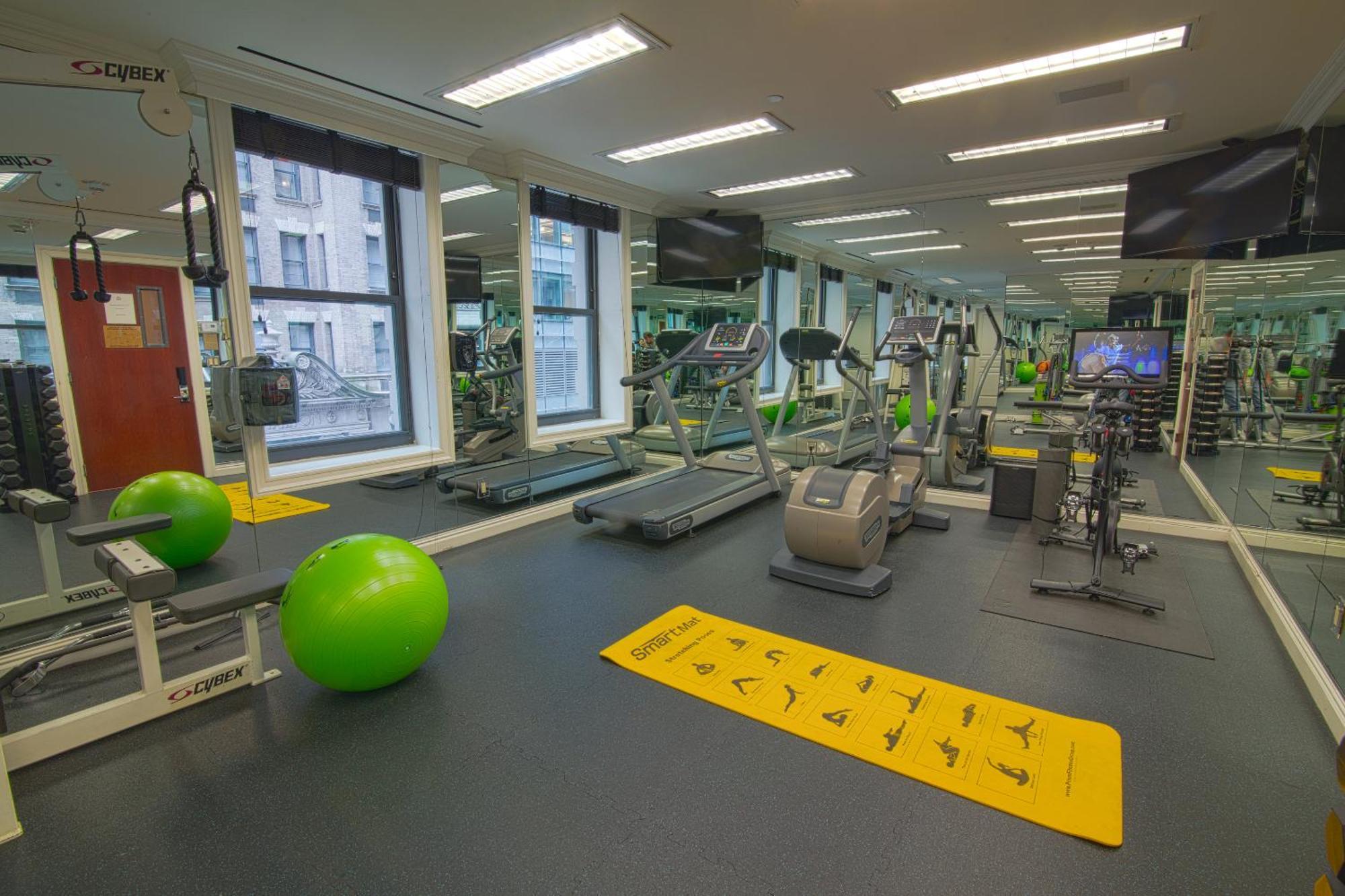 Iroquois New York Times Square Hotel Exterior photo The gym at the 2012 Olympic Village