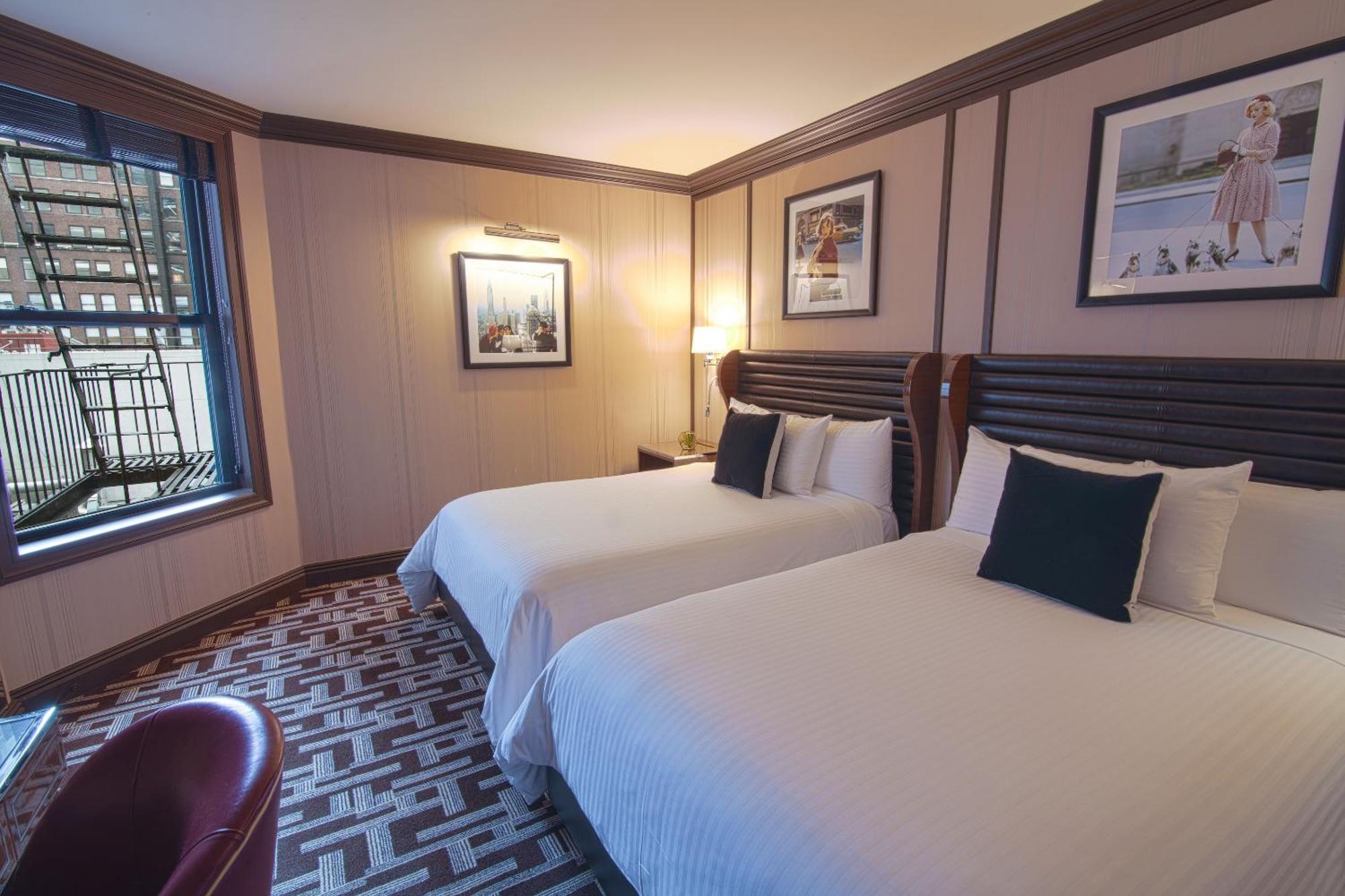 Iroquois New York Times Square Hotel Exterior photo
